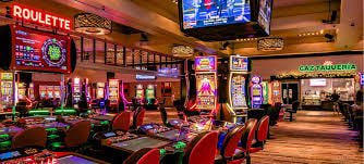 premium77mmk APP မှတဆင့် Live Casino နှင့် Slots ဂိမ်းများ ကစားနေသော မိုဘိုင်း မြင်ကွင်း
